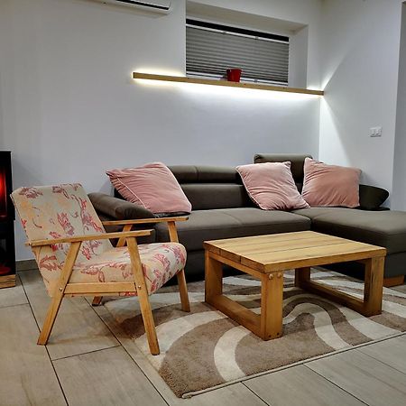 PR`FIK Apartments Kranj Eksteriør billede