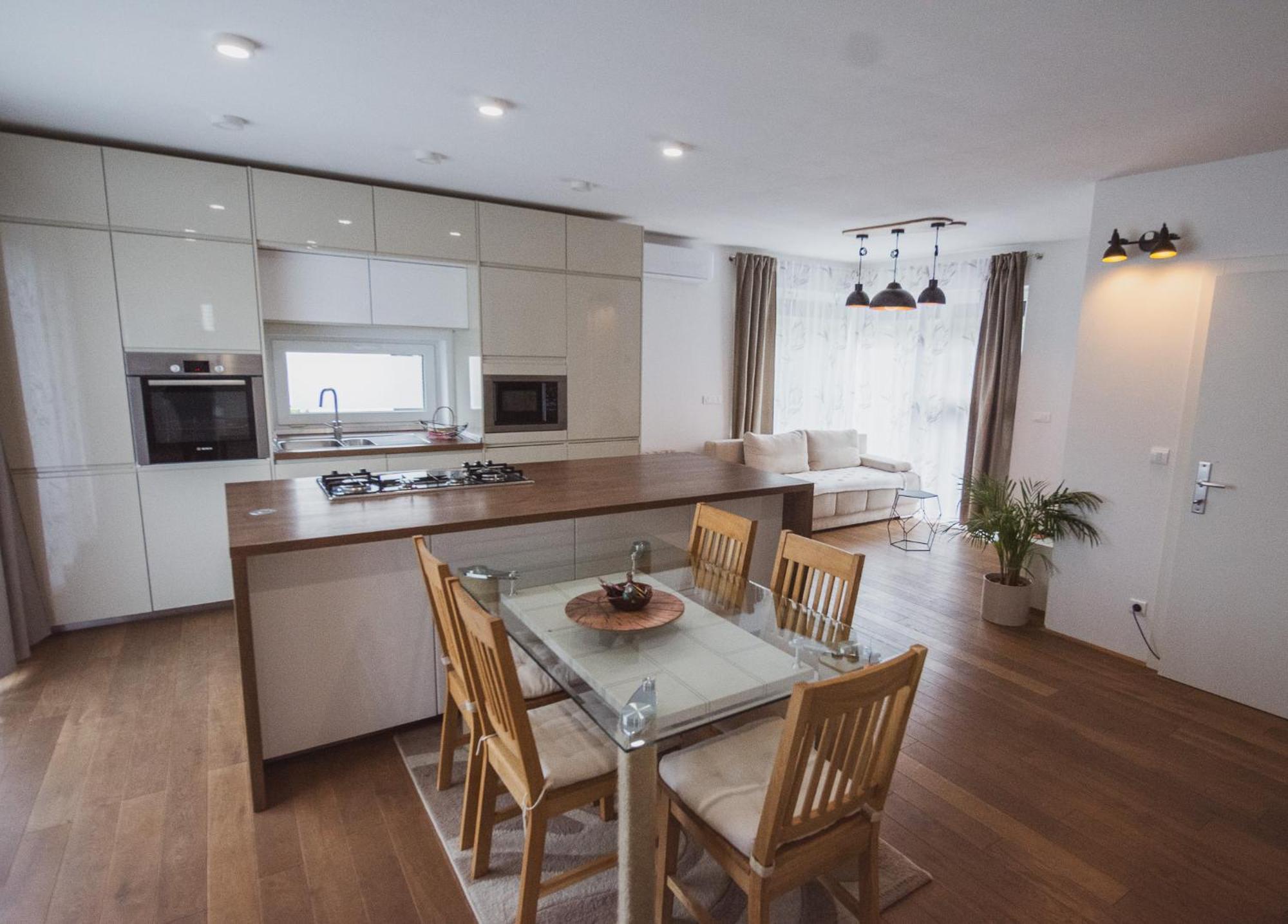 PR`FIK Apartments Kranj Eksteriør billede