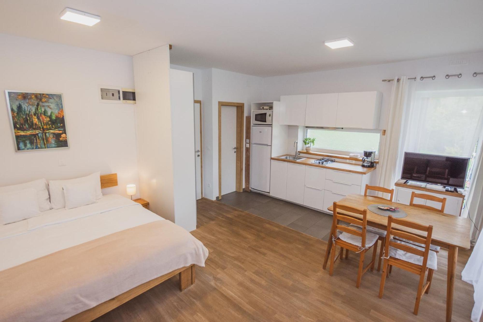 PR`FIK Apartments Kranj Eksteriør billede